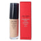 Shiseido Synchro Skin Glow Luminizing Fluid Foundation SPF20 30ml - 3 Neutral